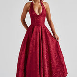 Evelyn | Sleeveless jacquard maxi dress with halter neckline