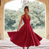 Evelyn | Sleeveless jacquard maxi dress with halter neckline