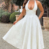 Evelyn | Sleeveless jacquard maxi dress with halter neckline