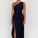 Isabella | Maxi one-shoulder dress with high split