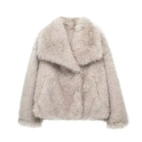 Macy | Luxurious Faux Fur Jacket – Stylish, Snuggly and Timeless