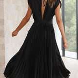 Aria | Chic Pleated Maxi Dress with Flowing Silhouette