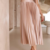 Aria | Chic Pleated Maxi Dress with Flowing Silhouette