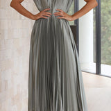 Aria | Chic Pleated Maxi Dress with Flowing Silhouette