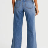 Hazel | High-Waisted Wide-Leg Jeans with Raw Hem – Casual Denim Look