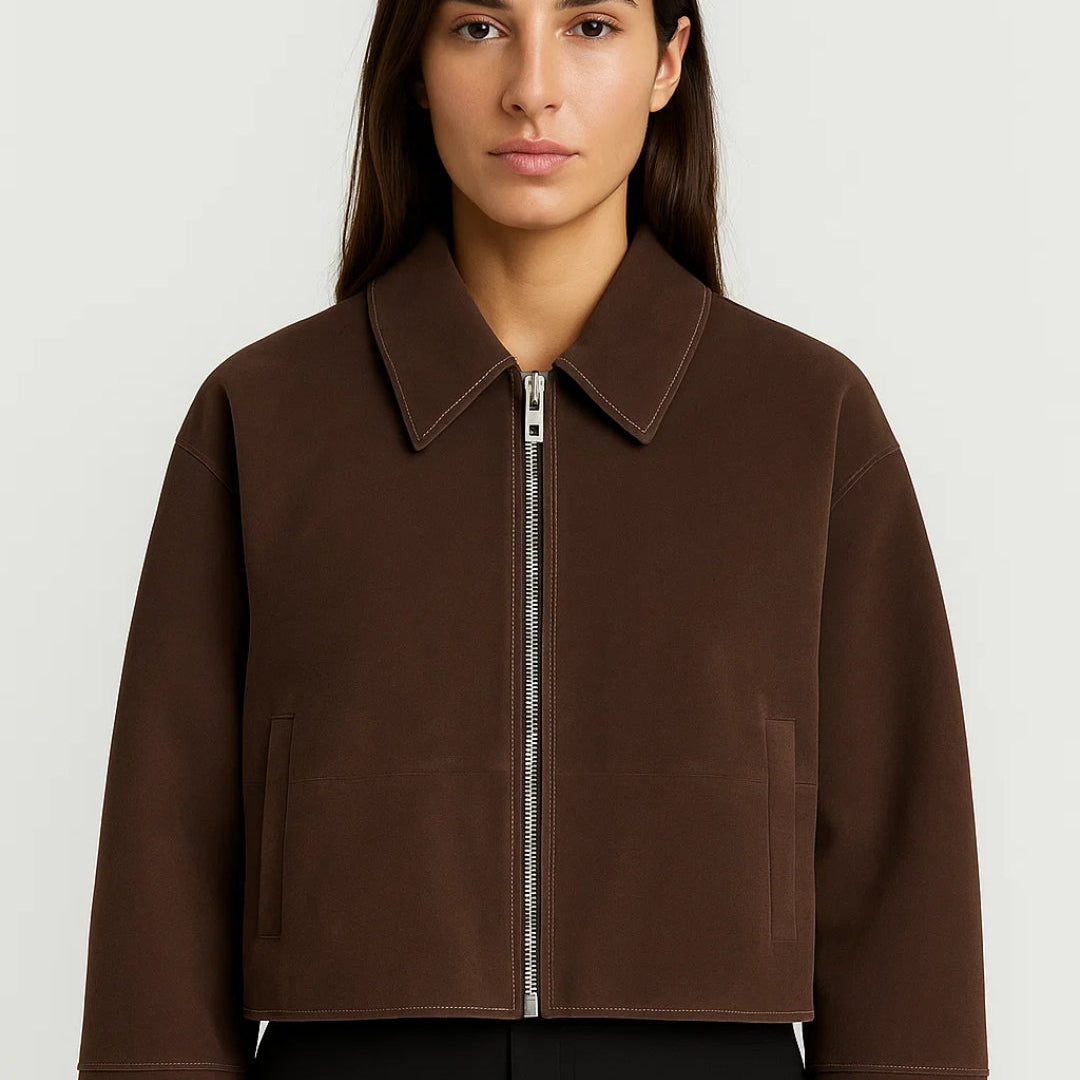 Elodie | Cropped Women’s Jacket with Straight Cut & Zip – Minimalist & Modern